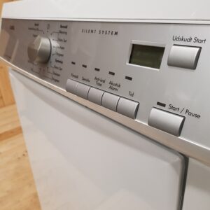 AEG/Electrolux aftrækstørretumbler T75170AV OptiSense / Energiklasse: C / Tørrekapacitet :7 kg / Lydniveau: 64 dB(A)